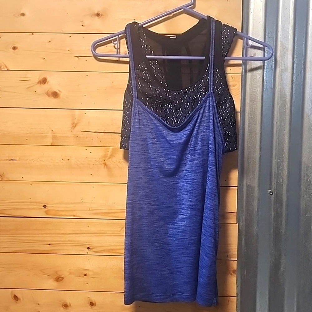 Lululemon Tough it put Tank size 4